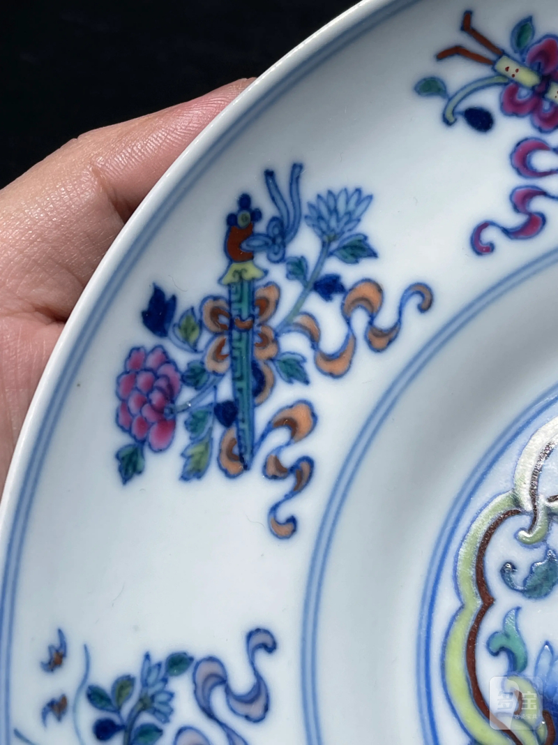 清光绪 斗彩八宝纹盘 - 图5